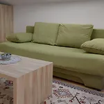 Xyz Apartman *